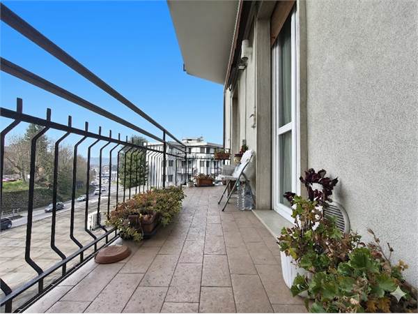 2 locali in vendita a Lipomo